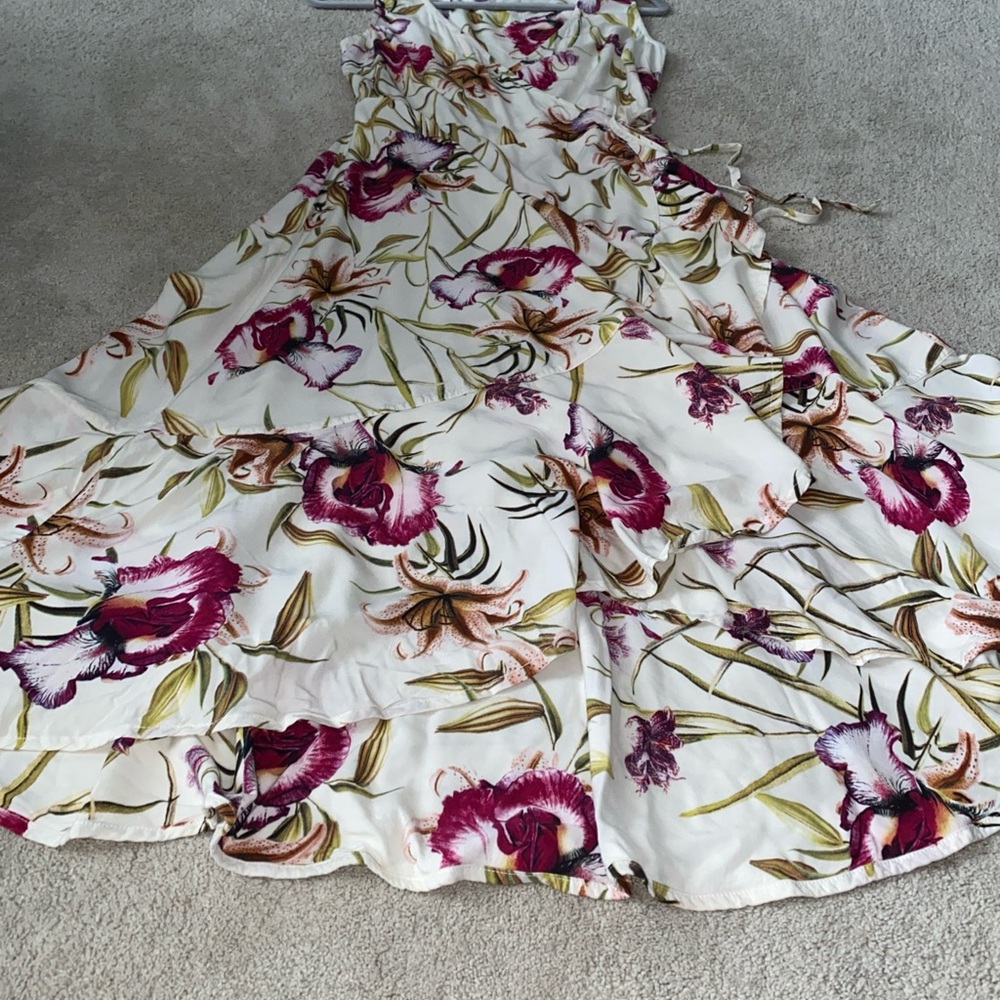 THE ODELLS Wrap Dress XS Floral - Picture 8 of 13